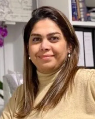 Elmira Gerayeli HCPC registered Psychologist